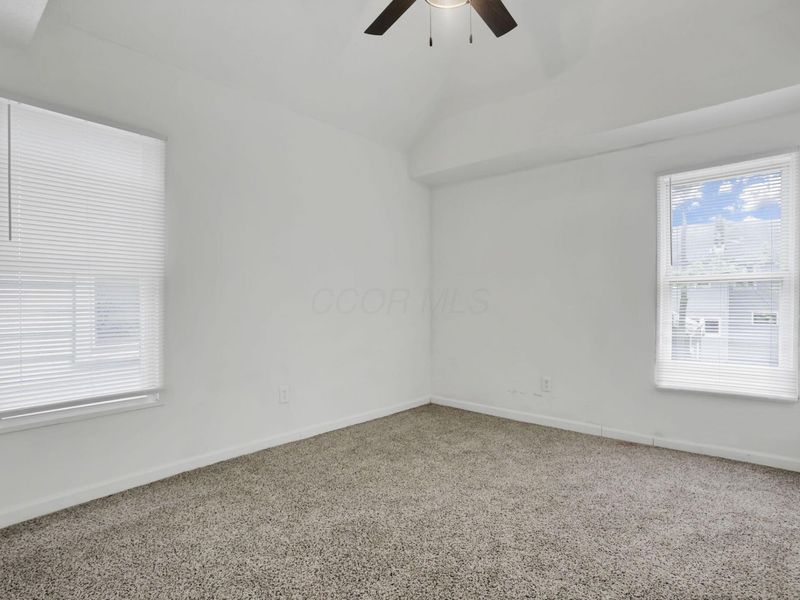 39 W Ramlow Alley , Columbus, OH 43202 Photo 18