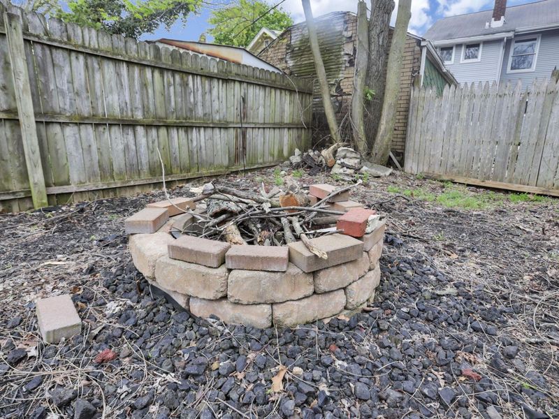 39 W Ramlow Alley , Columbus, OH 43202 Photo 22