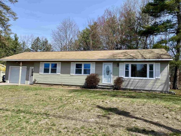 18 Kanata Drive, Nashua, NH 03063