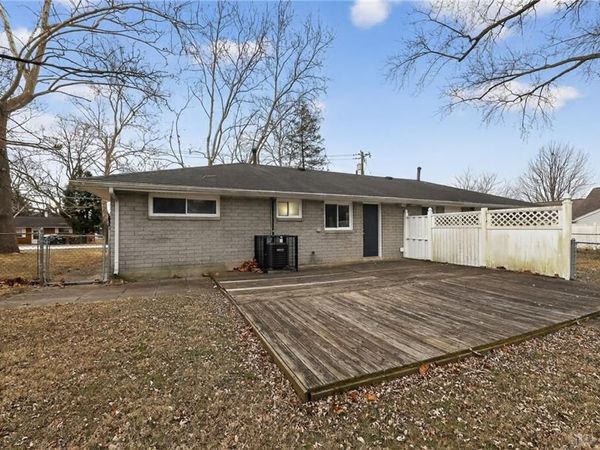 110 Elmwood Drive, Springboro, OH 45066