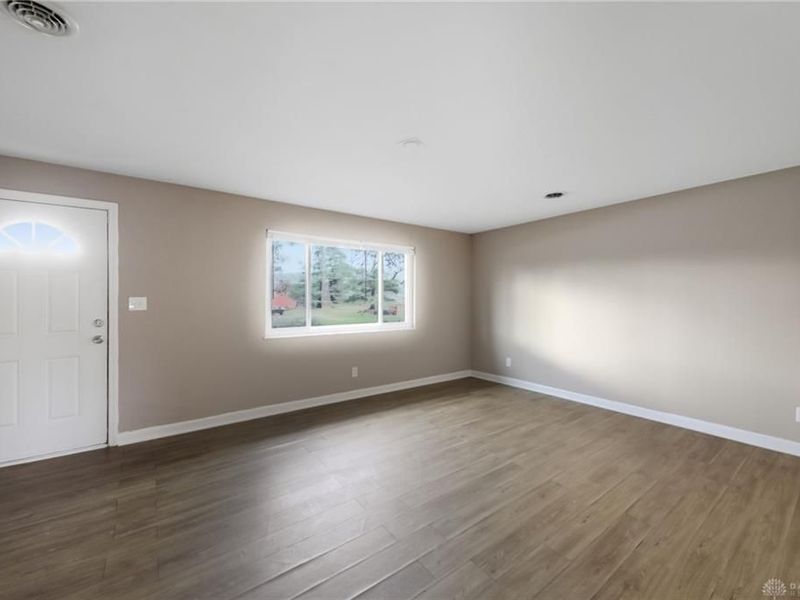 110 Elmwood Drive, Springboro, OH 45066 Photo 12