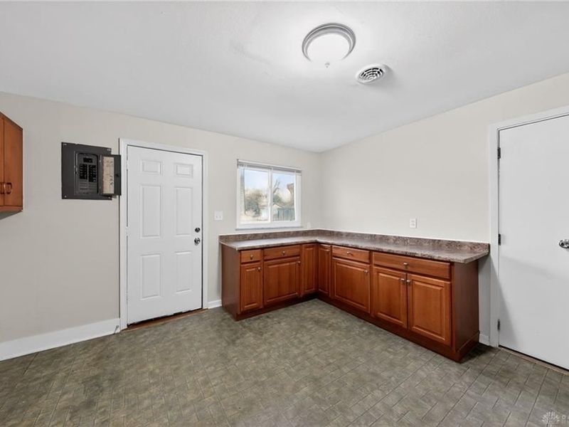 110 Elmwood Drive, Springboro, OH 45066 Photo 17