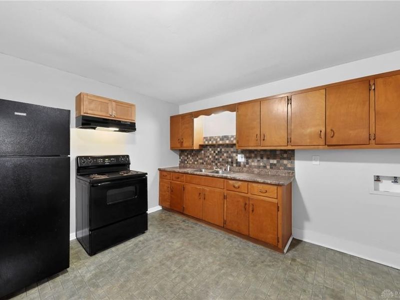 110 Elmwood Drive, Springboro, OH 45066 Photo 18