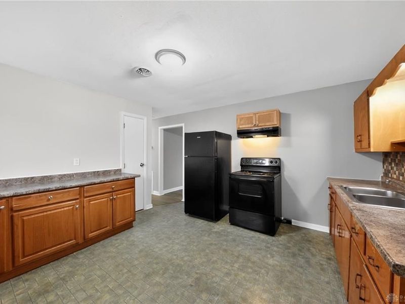 110 Elmwood Drive, Springboro, OH 45066 Photo 19