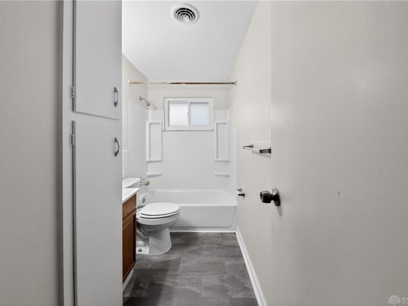 110 Elmwood Drive, Springboro, OH 45066 Photo 28