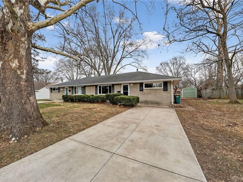 110 Elmwood Drive, Springboro, OH 45066 Photo 7