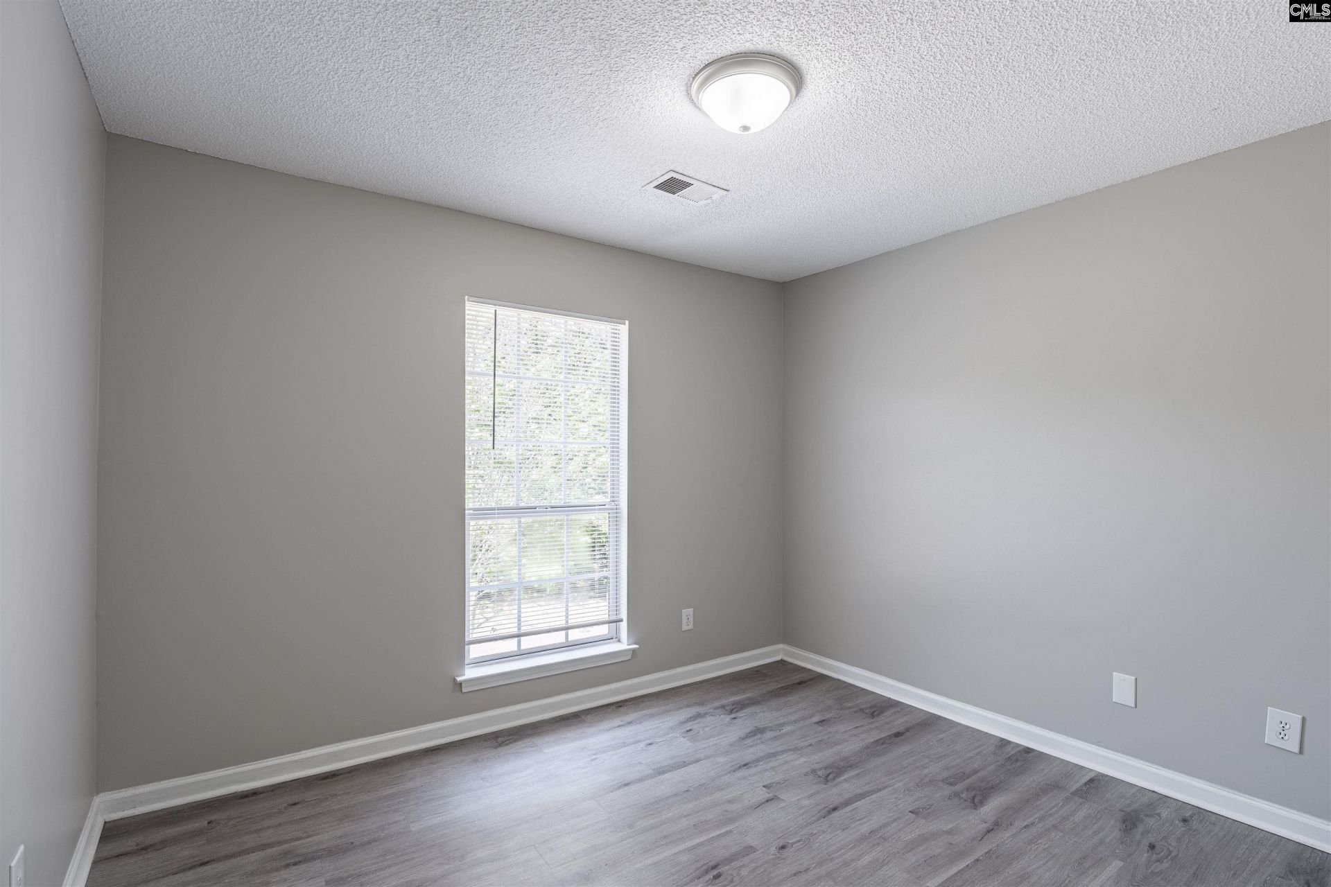 117 Scanley Road Photo 17