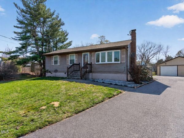 25 Dorchester Drive, Stillwater, NY 12170