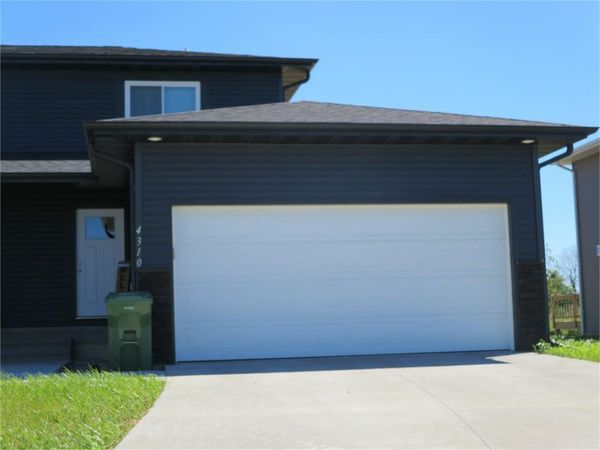 4310 S mourning dove Drive, Waterloo, IA 50702