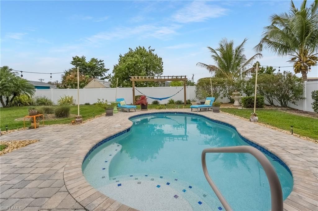 1022 SE 17th Ave, Cape Coral, FL 33990 Photo