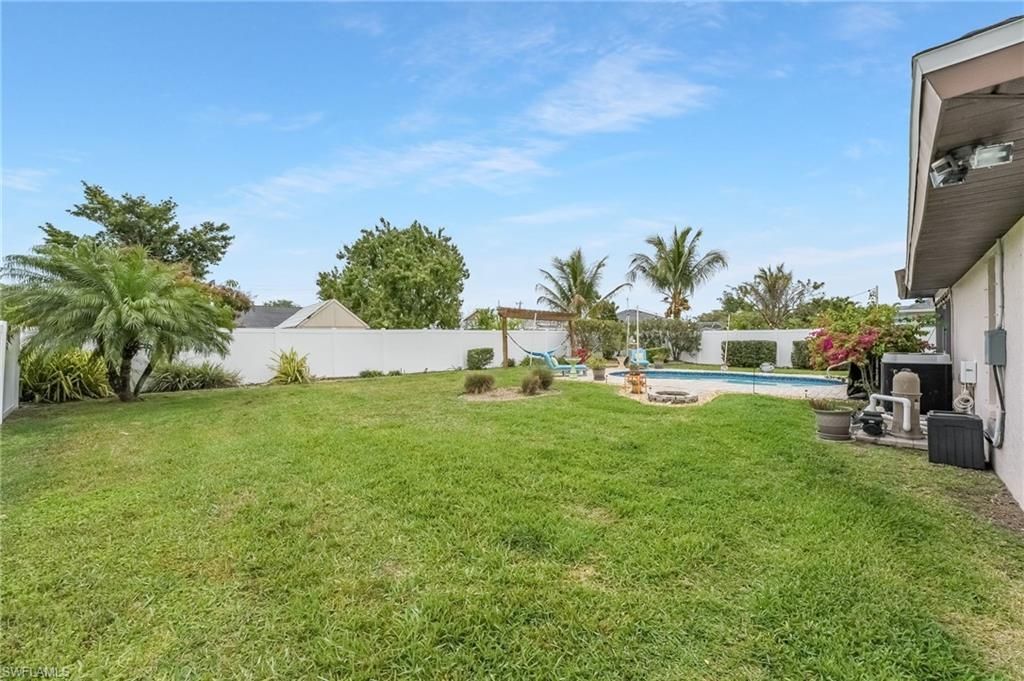 1022 SE 17th Ave, Cape Coral, FL 33990 Photo