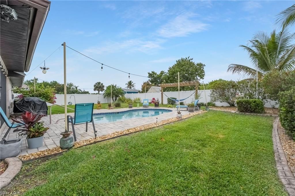 1022 SE 17th Ave, Cape Coral, FL 33990 Photo