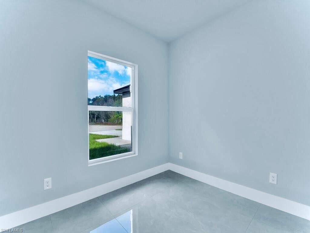 1040 Candlelight Dr, Lehigh Acres, FL 33974 Photo