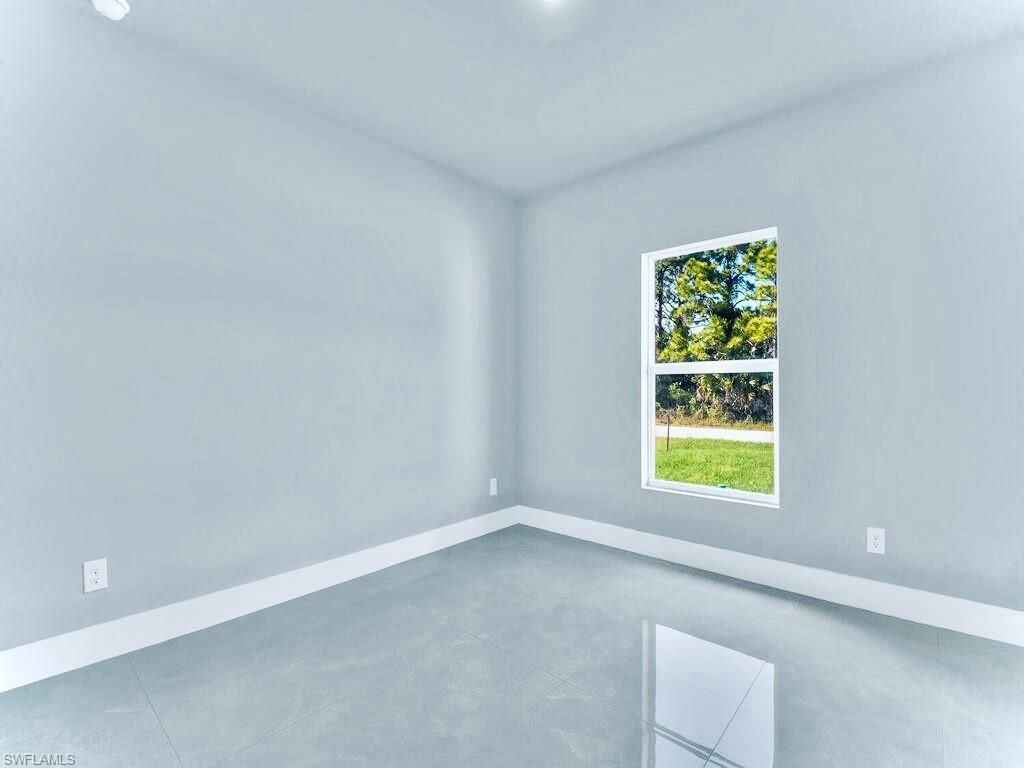 1040 Candlelight Dr, Lehigh Acres, FL 33974 Photo