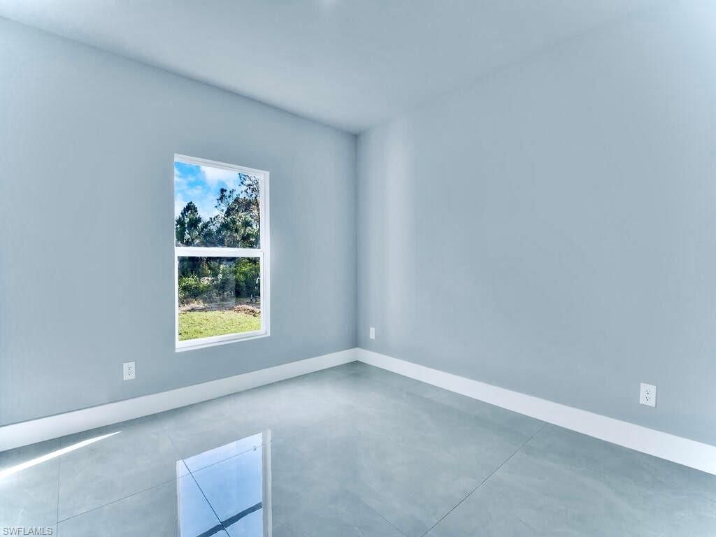 1040 Candlelight Dr, Lehigh Acres, FL 33974 Photo