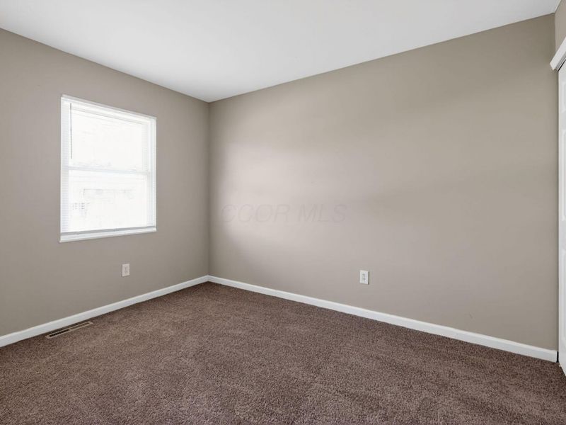 5373 Deforest Drive , Columbus, OH 43232 Photo 11