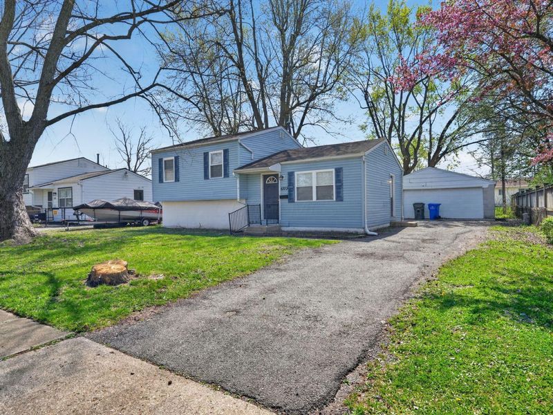 5373 Deforest Drive , Columbus, OH 43232 Photo 2