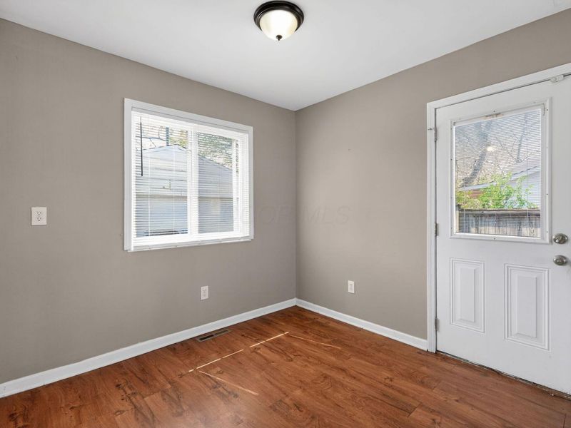 5373 Deforest Drive , Columbus, OH 43232 Photo 5