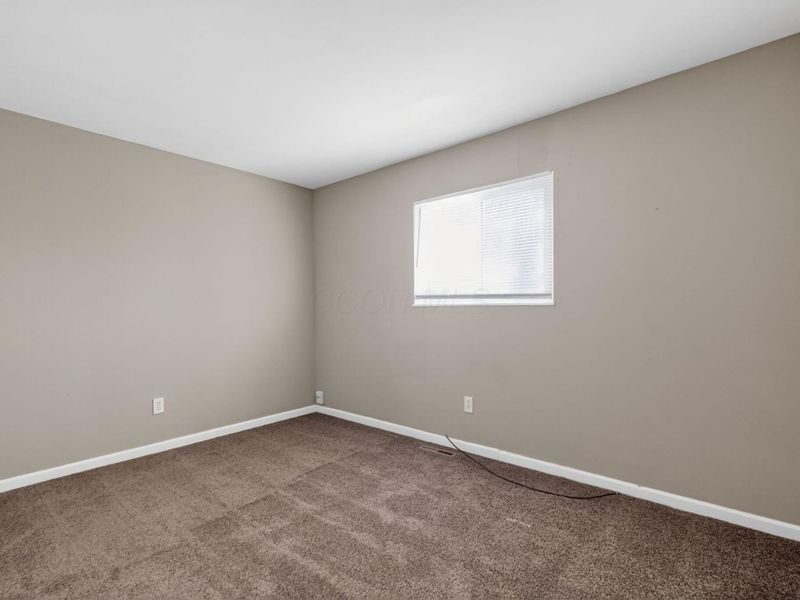 5373 Deforest Drive , Columbus, OH 43232 Photo 7