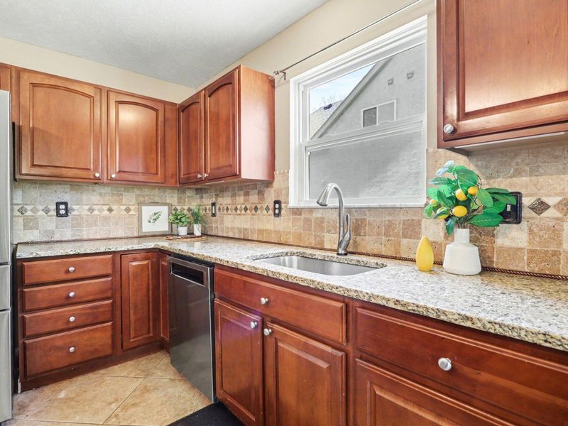 8092 Lombard Way, Dublin, OH 43016 Photo 8