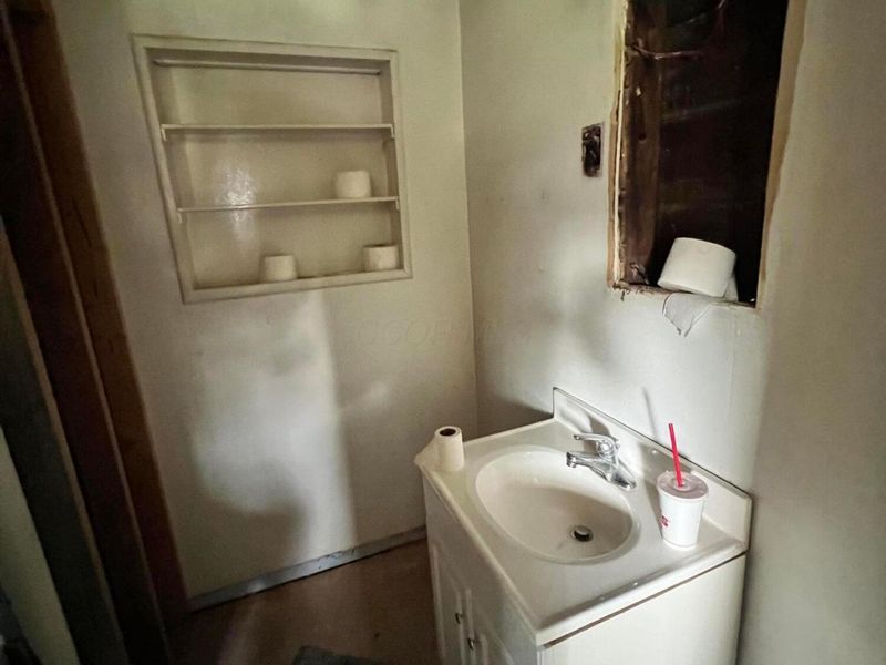 404 N 10th Street, Newark, OH 43055 Photo 4