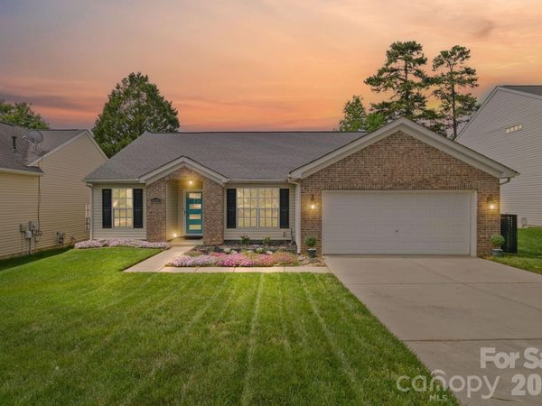 8409 Ewen Circle , Charlotte, NC 28269