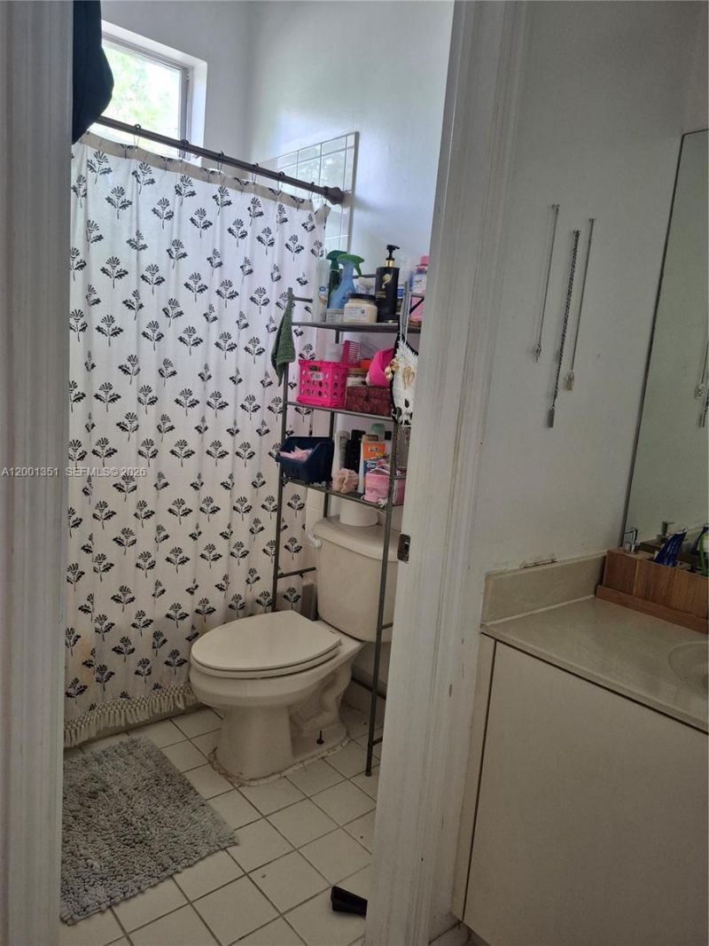 921 NE 42nd Pl , Homestead, FL 33033 Photo