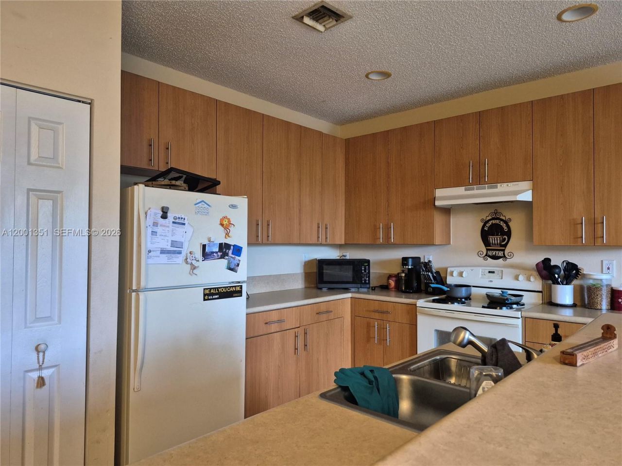 921 NE 42nd Pl , Homestead, FL 33033 Photo