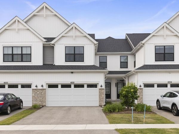 4202 Chelsea Manor Circle , Aurora, IL 60504