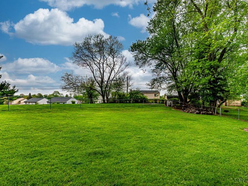 5109 Whitmore Drive, Delhi Twp, OH 45238 Photo 4