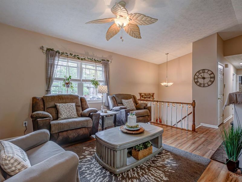 5109 Whitmore Drive, Delhi Twp, OH 45238 Photo 6