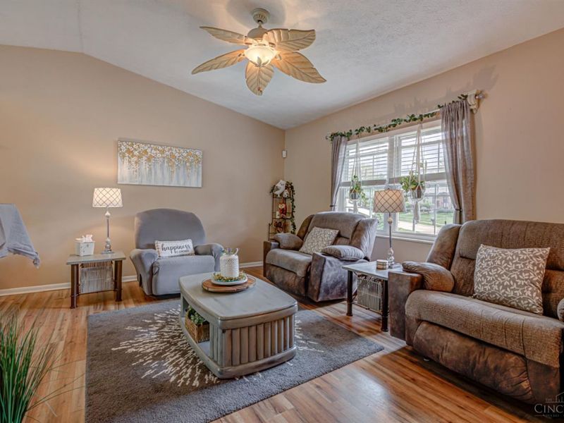 5109 Whitmore Drive, Delhi Twp, OH 45238 Photo 7