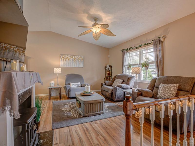 5109 Whitmore Drive, Delhi Twp, OH 45238 Photo 8