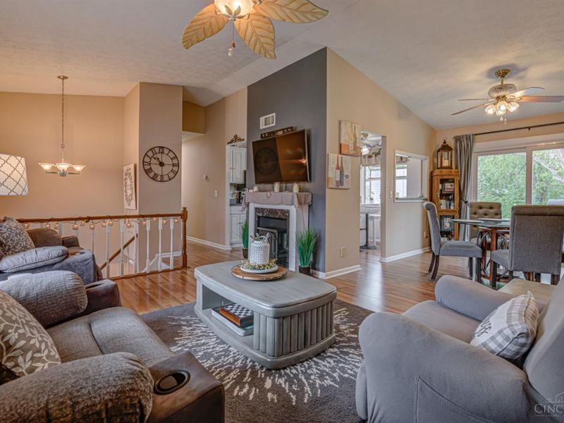 5109 Whitmore Drive, Delhi Twp, OH 45238 Photo 9