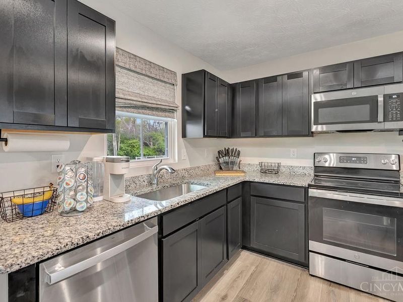 9809 Melcarl Drive, Colerain Township, OH 45251 Photo 10