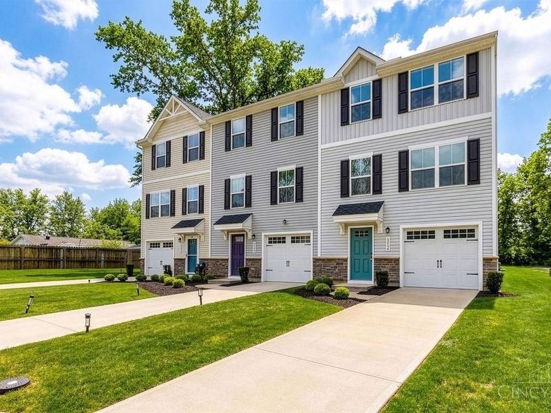 9809 Melcarl Drive, Colerain Township, OH 45251 Photo 2