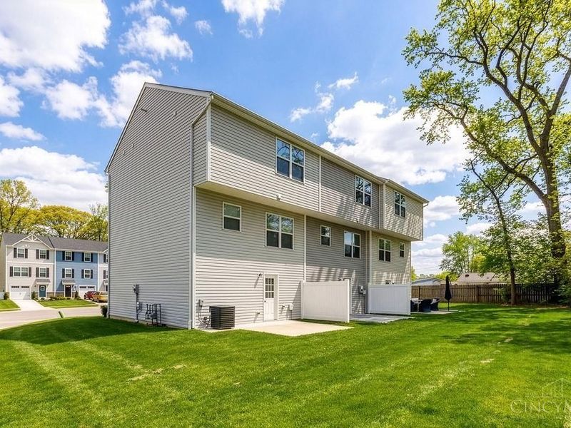 9809 Melcarl Drive, Colerain Township, OH 45251 Photo 23