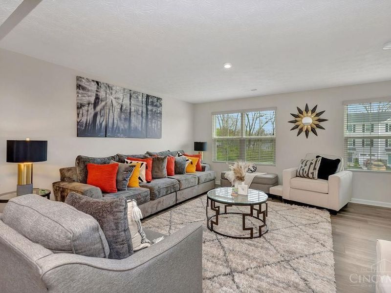 9809 Melcarl Drive, Colerain Township, OH 45251 Photo 4