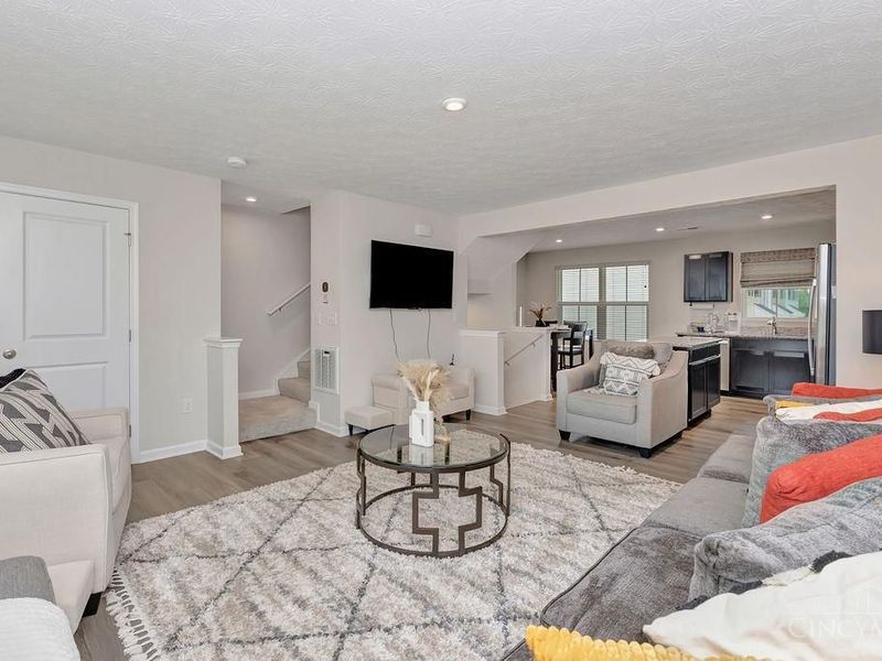 9809 Melcarl Drive, Colerain Township, OH 45251 Photo 6