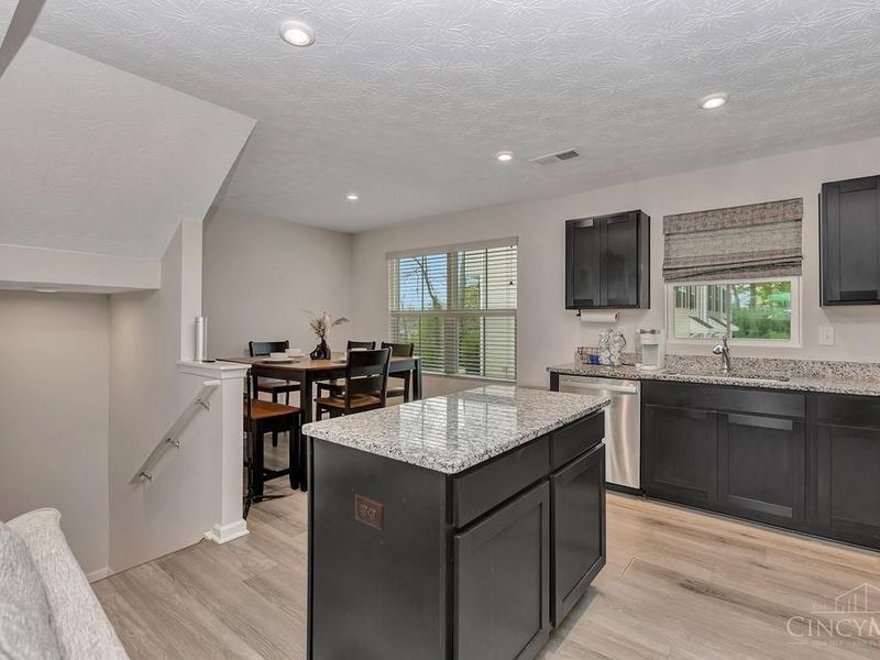 9809 Melcarl Drive, Colerain Township, OH 45251 Photo 7