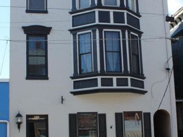 122 E. QUEEN STREET, Unit 1, CHAMBERSBURG, PA 17201