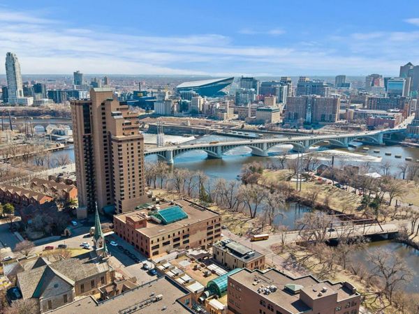 110 Bank Street SE, Unit L201, Minneapolis, MN 55414