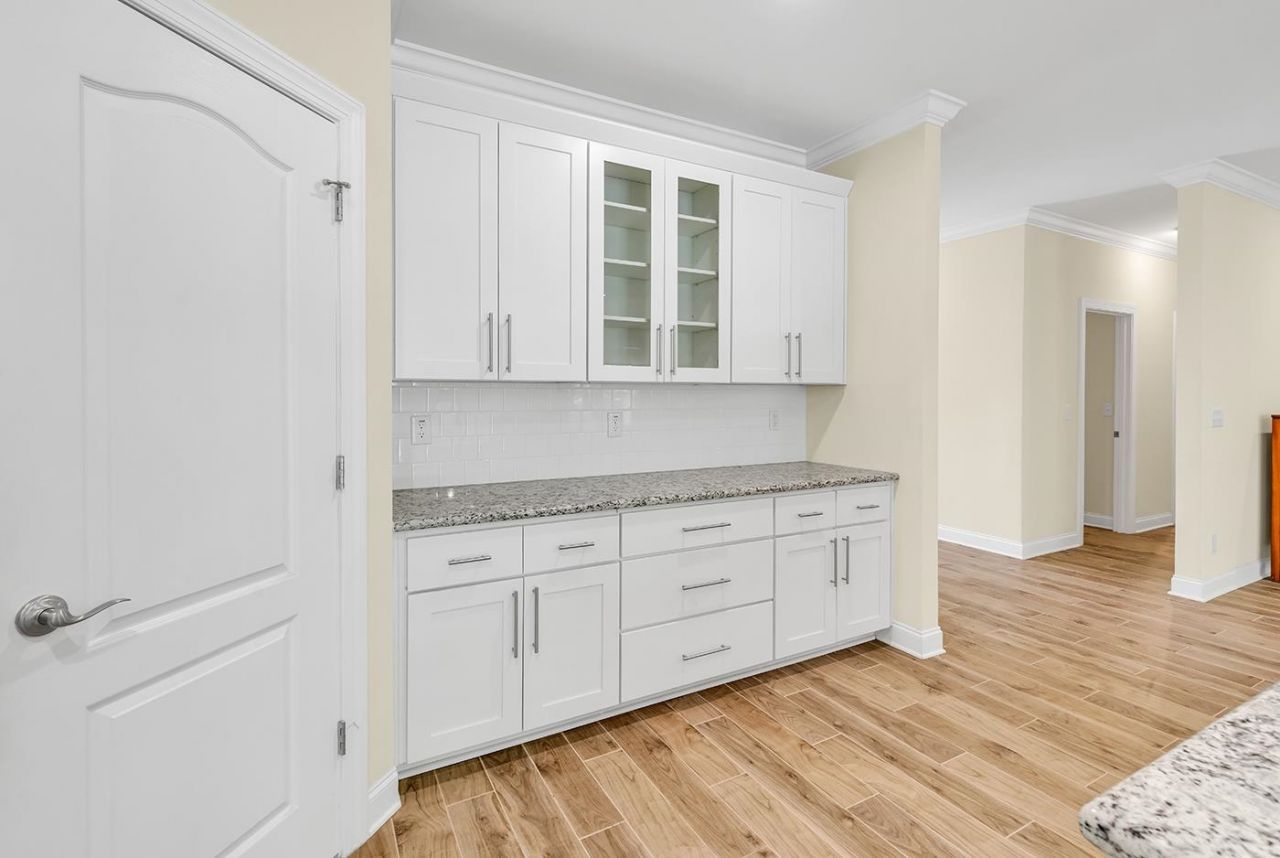 220 Swallowtail Ct. Photo 12