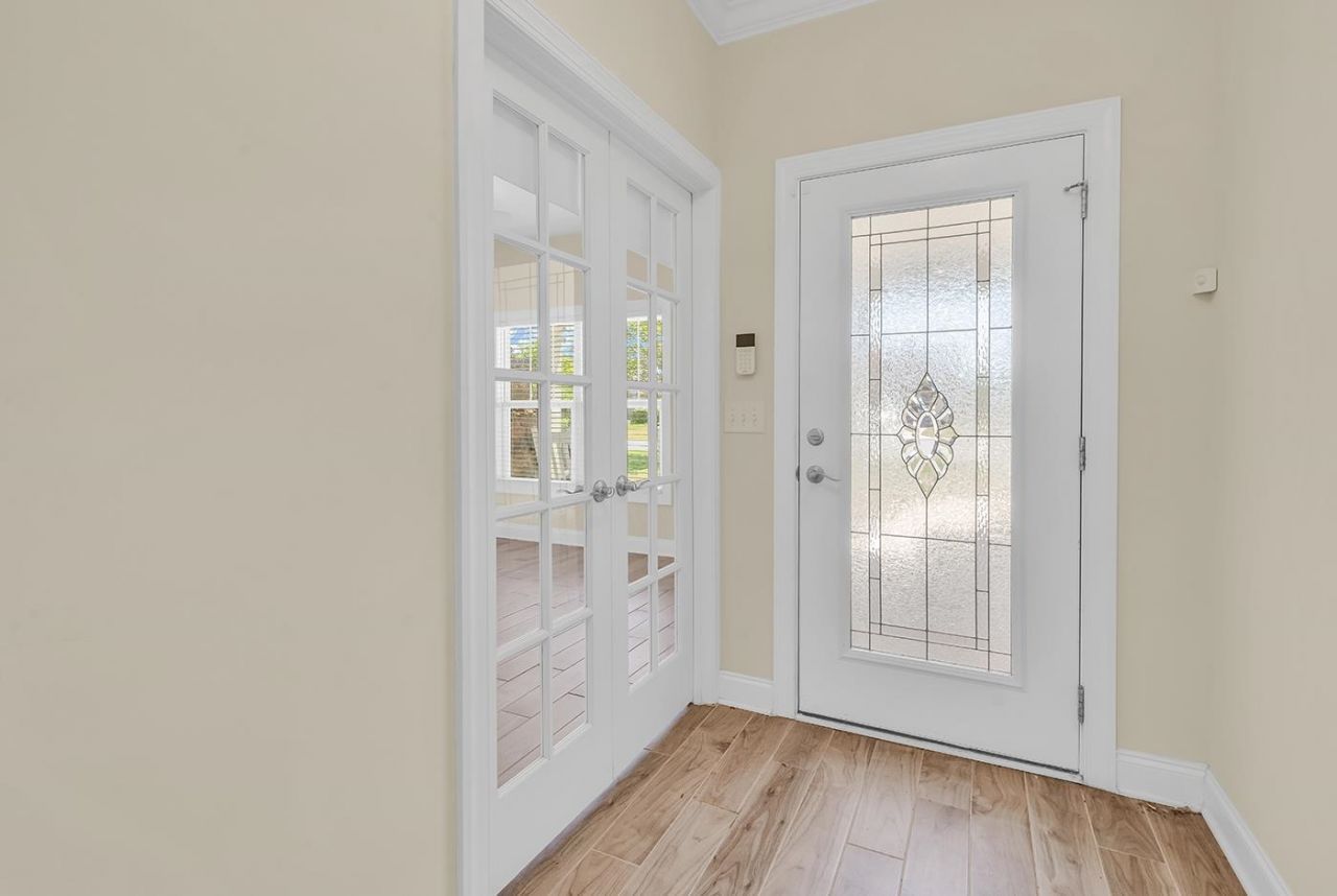 220 Swallowtail Ct. Photo 17