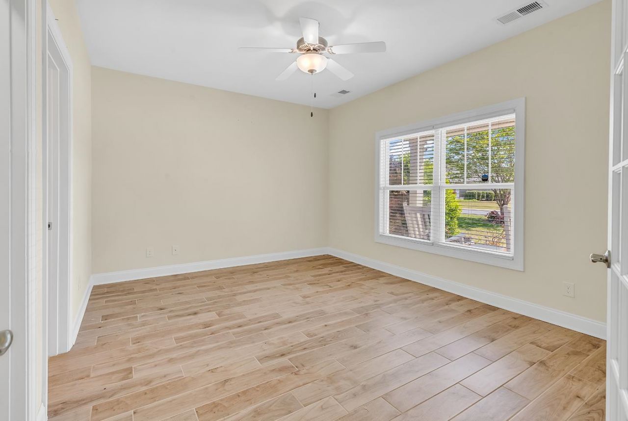 220 Swallowtail Ct. Photo 18