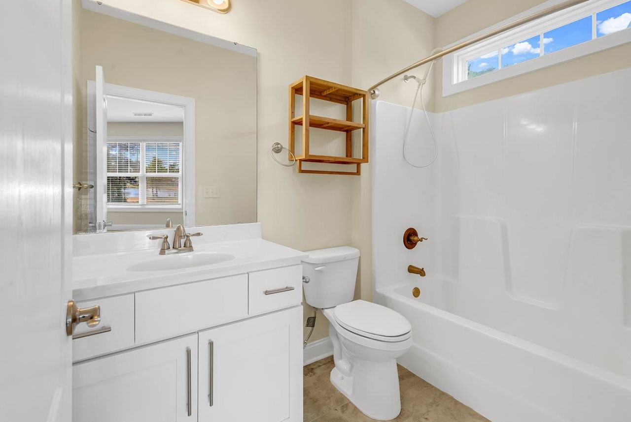 220 Swallowtail Ct. Photo 24