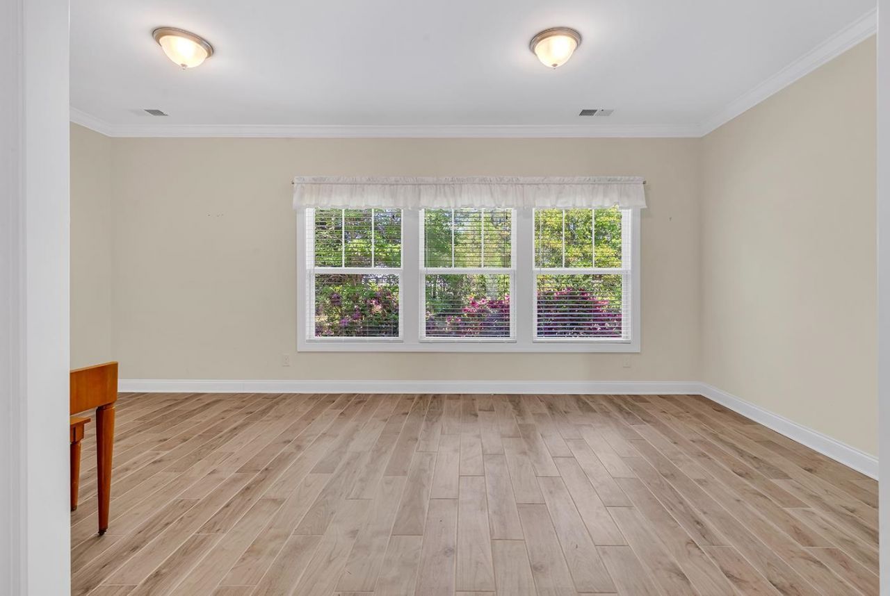 220 Swallowtail Ct. Photo 28
