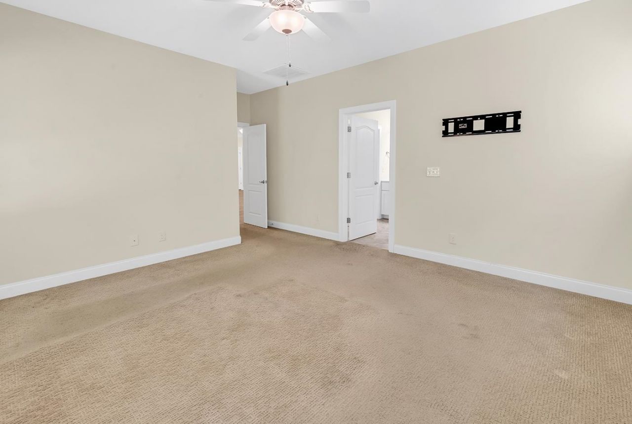 220 Swallowtail Ct. Photo 33