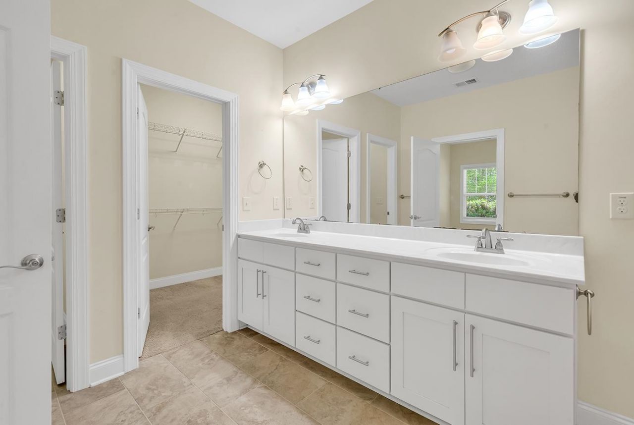 220 Swallowtail Ct. Photo 37