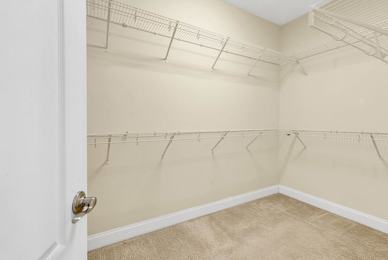 220 Swallowtail Ct. Photo 38